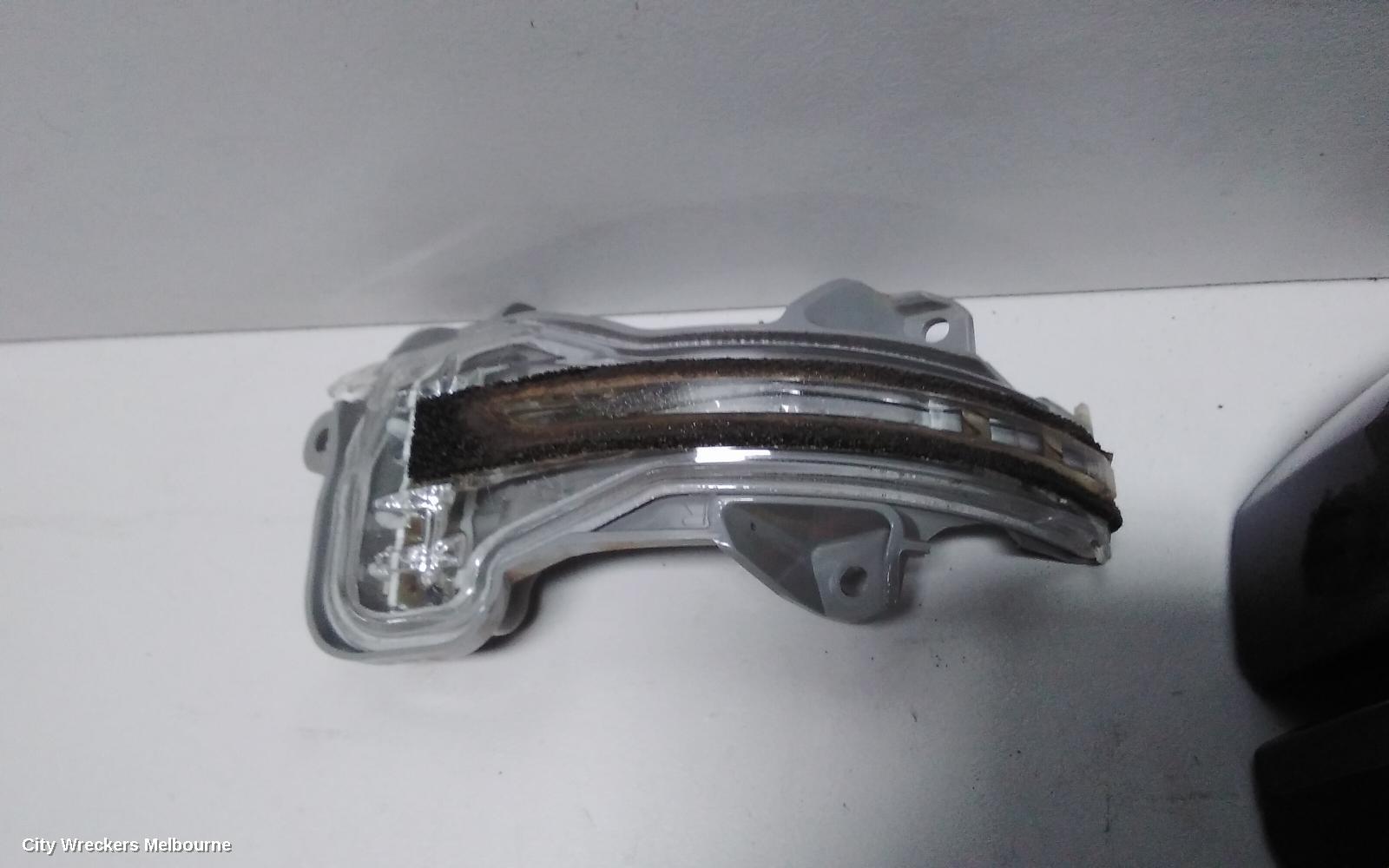 HONDA JAZZ RIGHT DOOR MIRROR, GK/GF, VTI, 07/2014 ONWARDS - Image 1