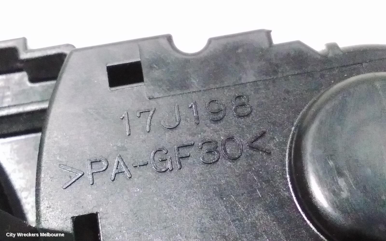 TOYOTA HILUX COMBINATION SWITCH, FLASHER SWITCH, NON FOGLAMP TYPE, 09/2015 ONWARDS - Image 3