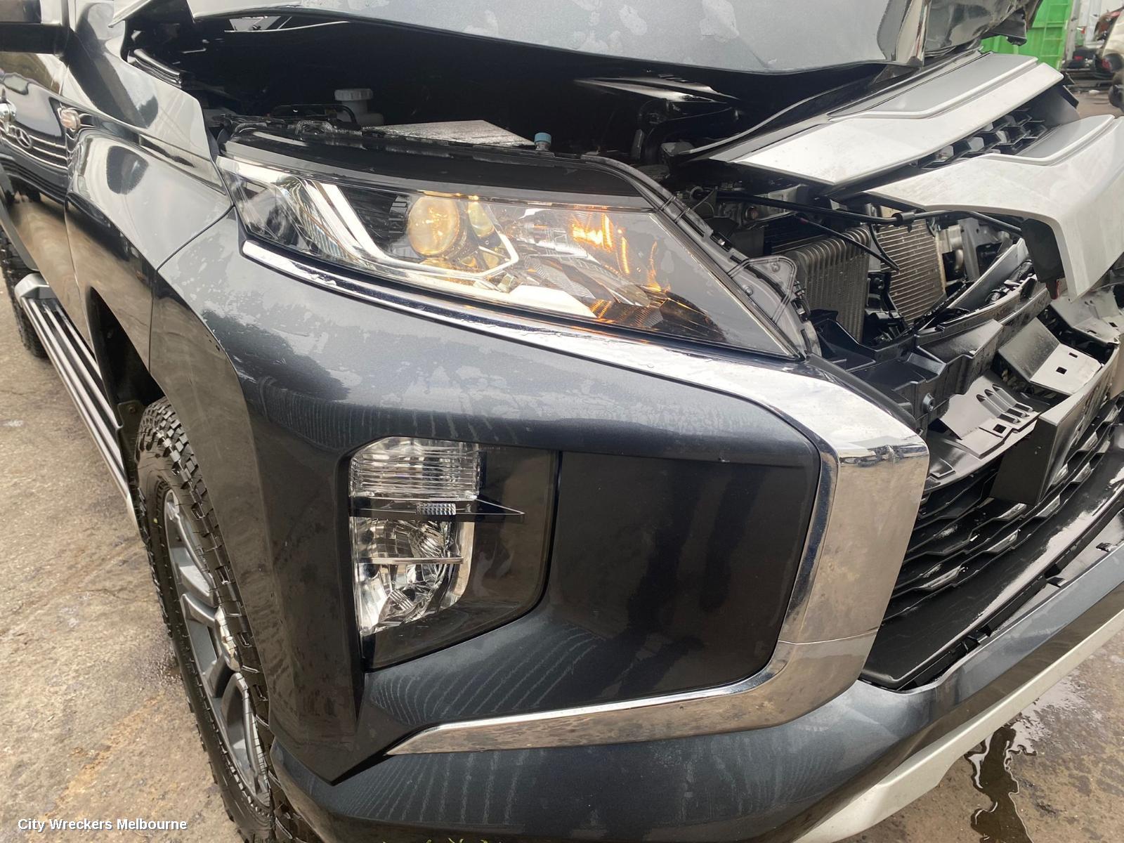 MITSUBISHI TRITON, MQ-MR, 03/2015 - 10/2023, RHF CHROM ON THE BUMPER: 100587 - Image 1