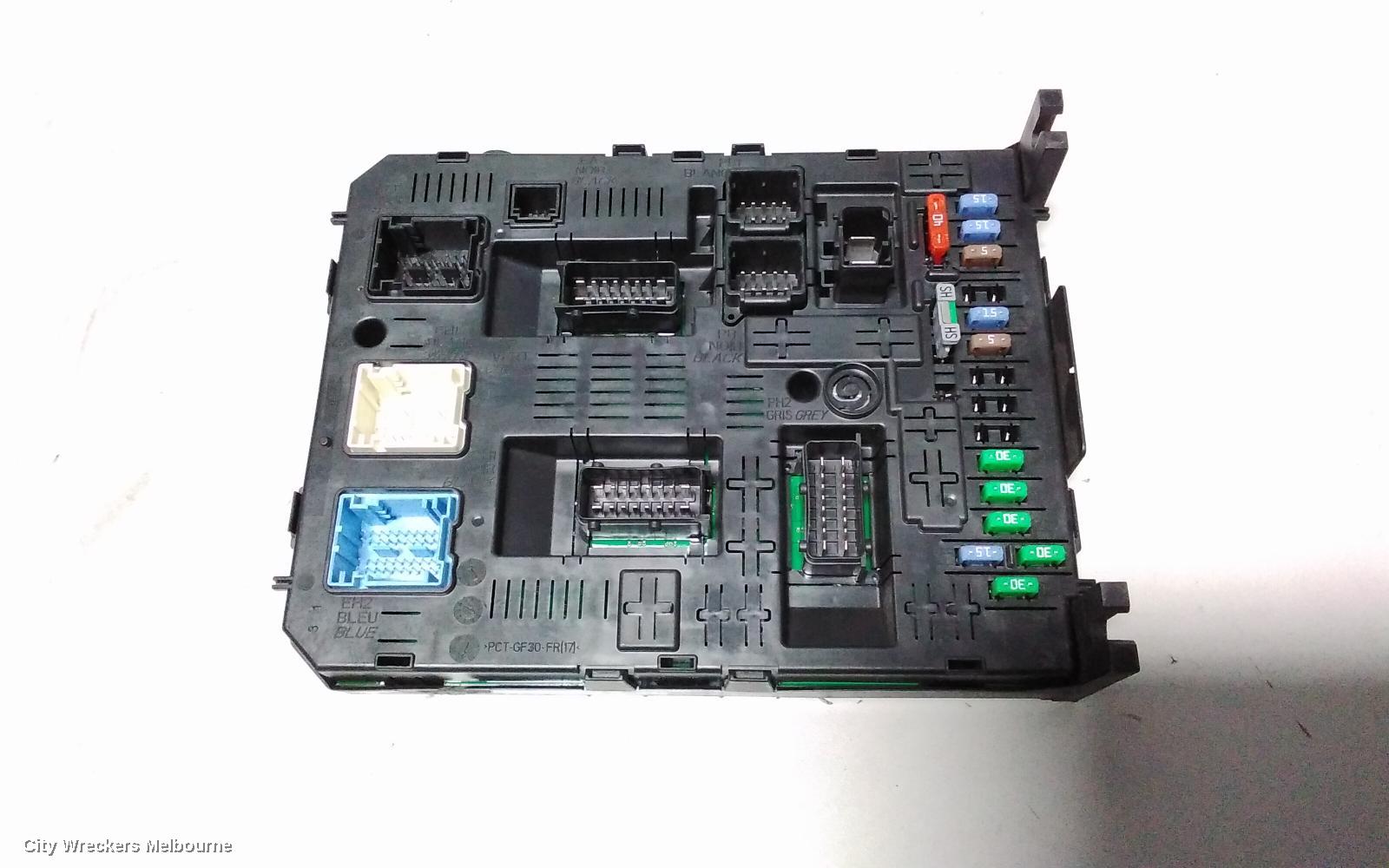 PEUGEOT PARTNER FUSE BOX, VAN 09/2008 - 01/2015 - Image 2