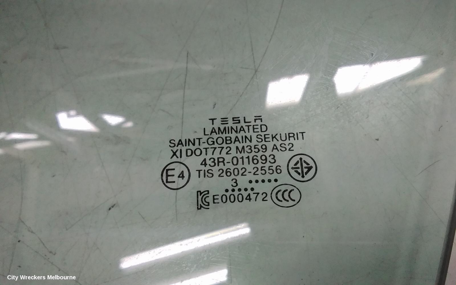 TESLA MODEL 3 LEFT FRONT DOOR WINDOW, 1ST GEN, 06/2019 ONWARDS - Image 3