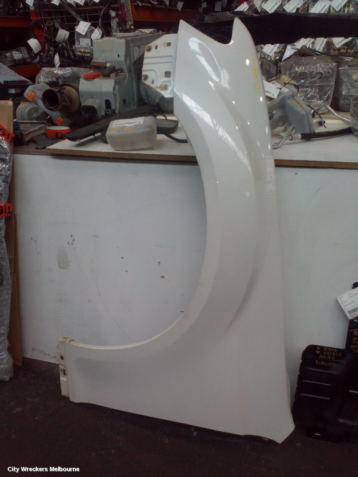 CHRYSLER 300C LEFT GUARD, LX2, NON FLARE TYPE, 07/2012 ONWARDS - Image 1
