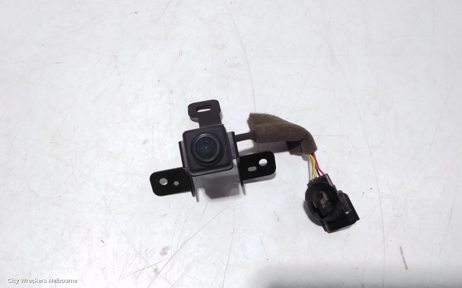 NISSAN PATHFINDER, R52, 06/2013 - 04/2021, FRONT CAMERA BEHIND GRILL: 94425 - Image 1