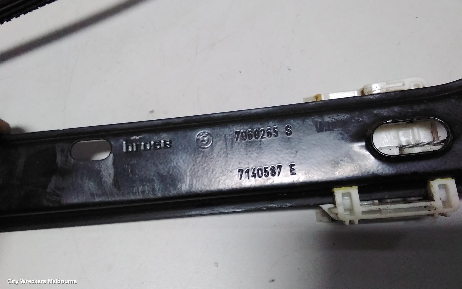 BMW 3 SERIES LEFT FRONT WINDOW REG/MOTOR, E90, SEDAN, 03/2005 - 01/2012 - Image 3