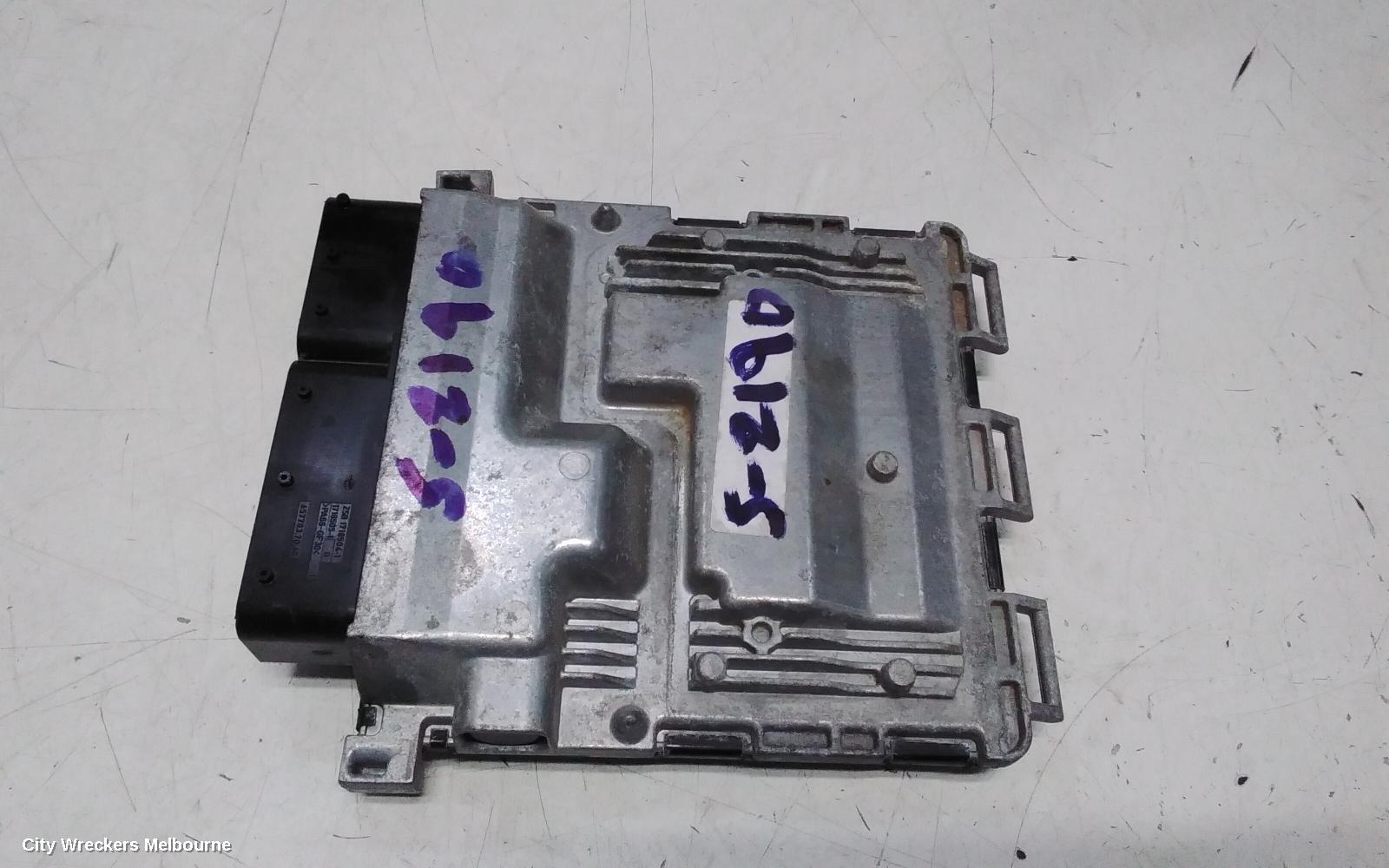 MERCEDES C CLASS ECU, ENGINE ECU, PETROL, 1.8, C204 (C180), ECU ONLY, 05/2011 - 08/2012 - Image 1