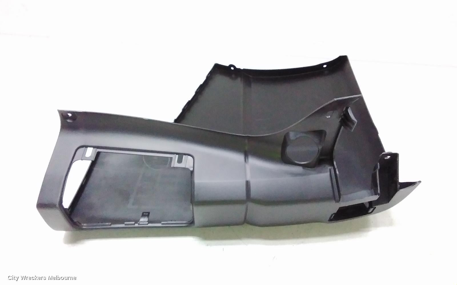 RENAULT TRAFIC REAR BUMPER, BUMPER BAR (LH SIDE), BLACK, X82, 01/2015 ONWARDS - Image 3