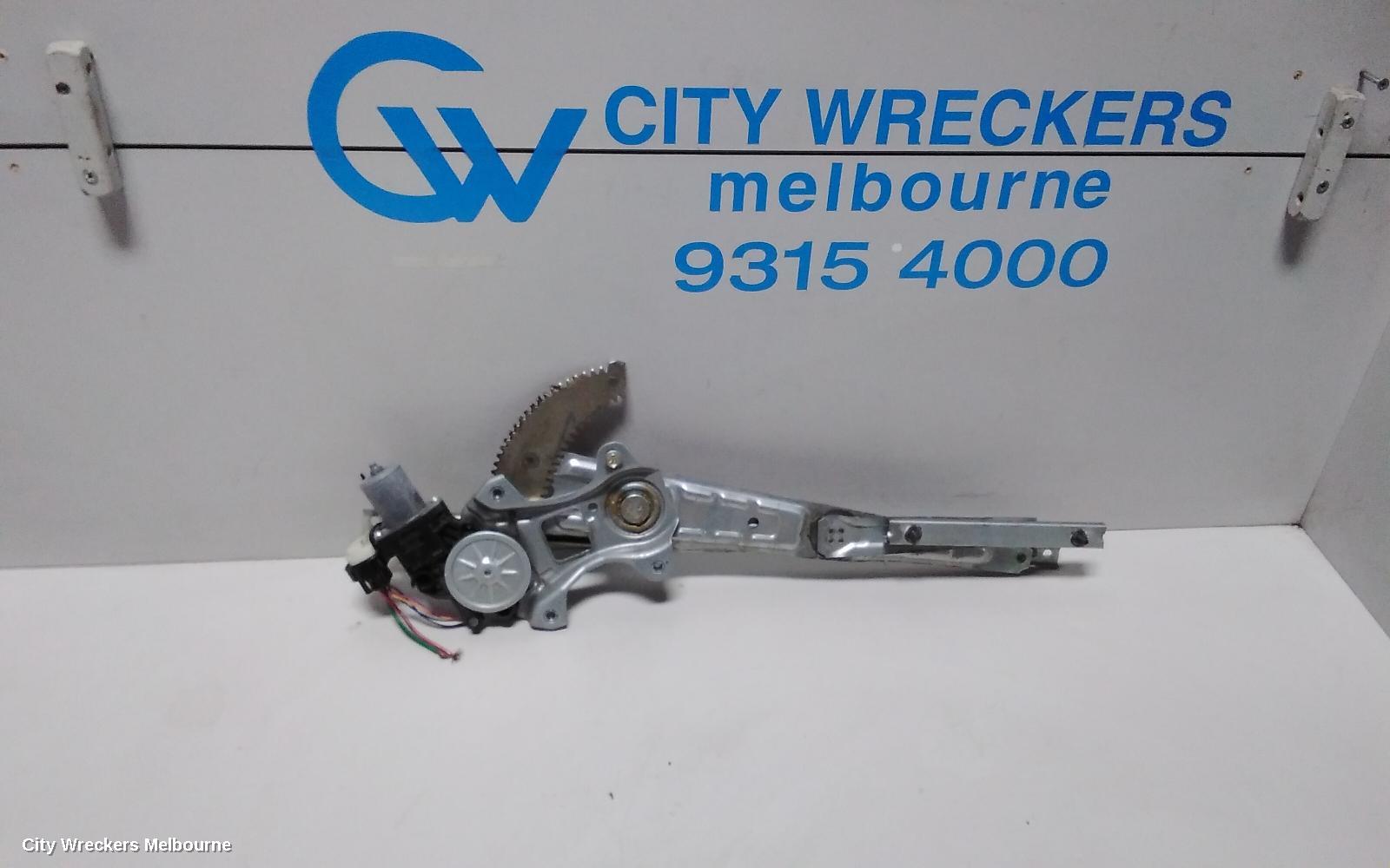 MITSUBISHI TRITON RIGHT FRONT WINDOW REG/MOTOR, MQ-MR, 03/2015 - 10/2023 - Image 1