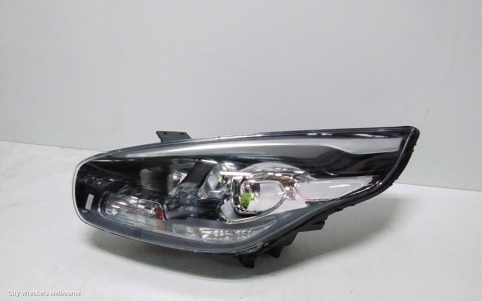 KIA RONDO LEFT HEADLAMP, RP, NON H/LAMP WASHER TYPE, 06/2013 - 12/2018 - Image 1