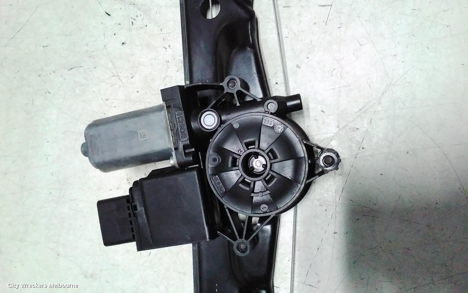 PEUGEOT EXPERT LEFT FRONT WINDOW REG/MOTOR, K0, 04/2018 ONWARDS - Image 2