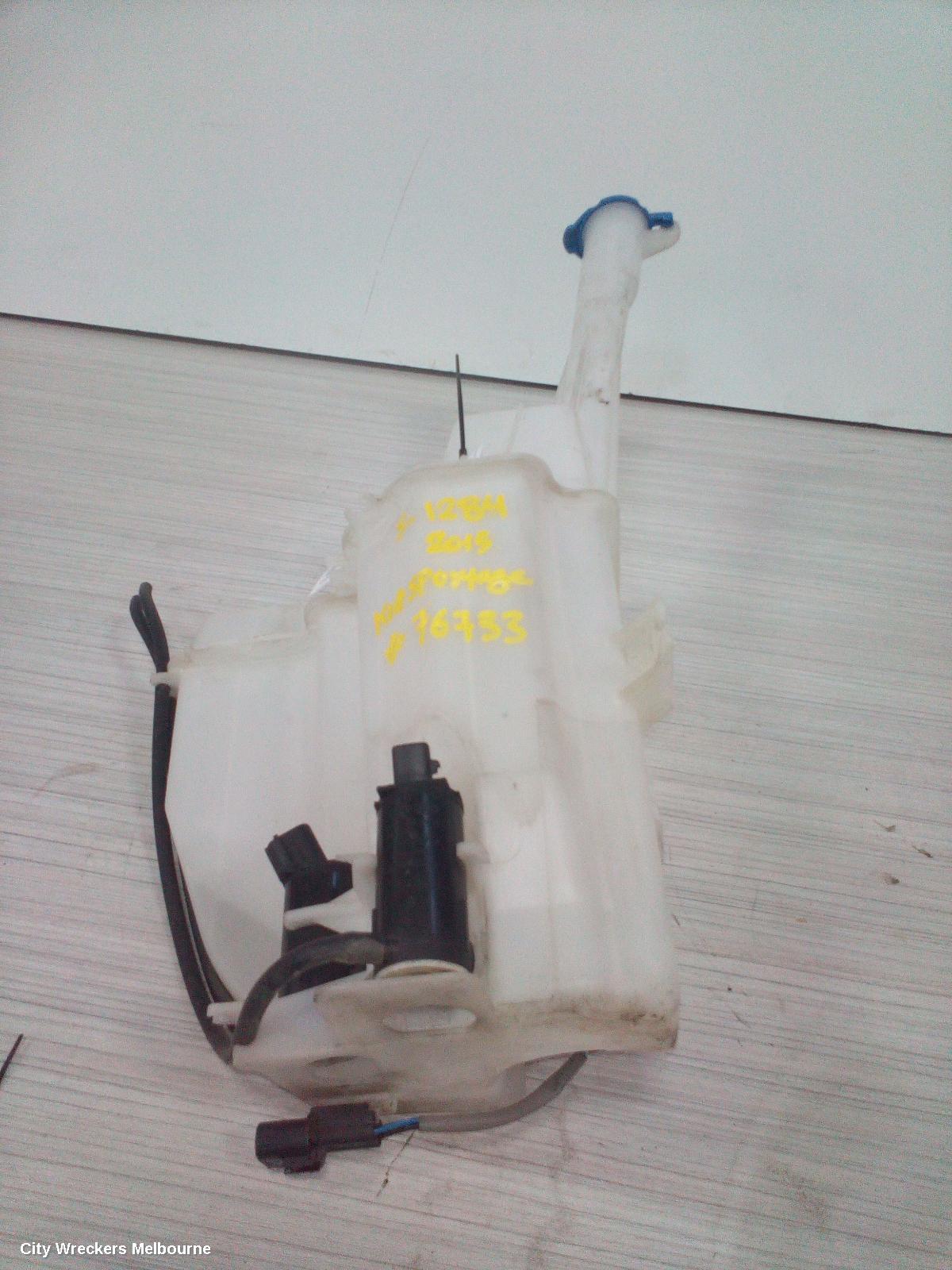 KIA SPORTAGE WASHER BOTTLE, SL, NON H/LAMP WASHER TYPE, 06/2013 - 10/2015 - Image 2