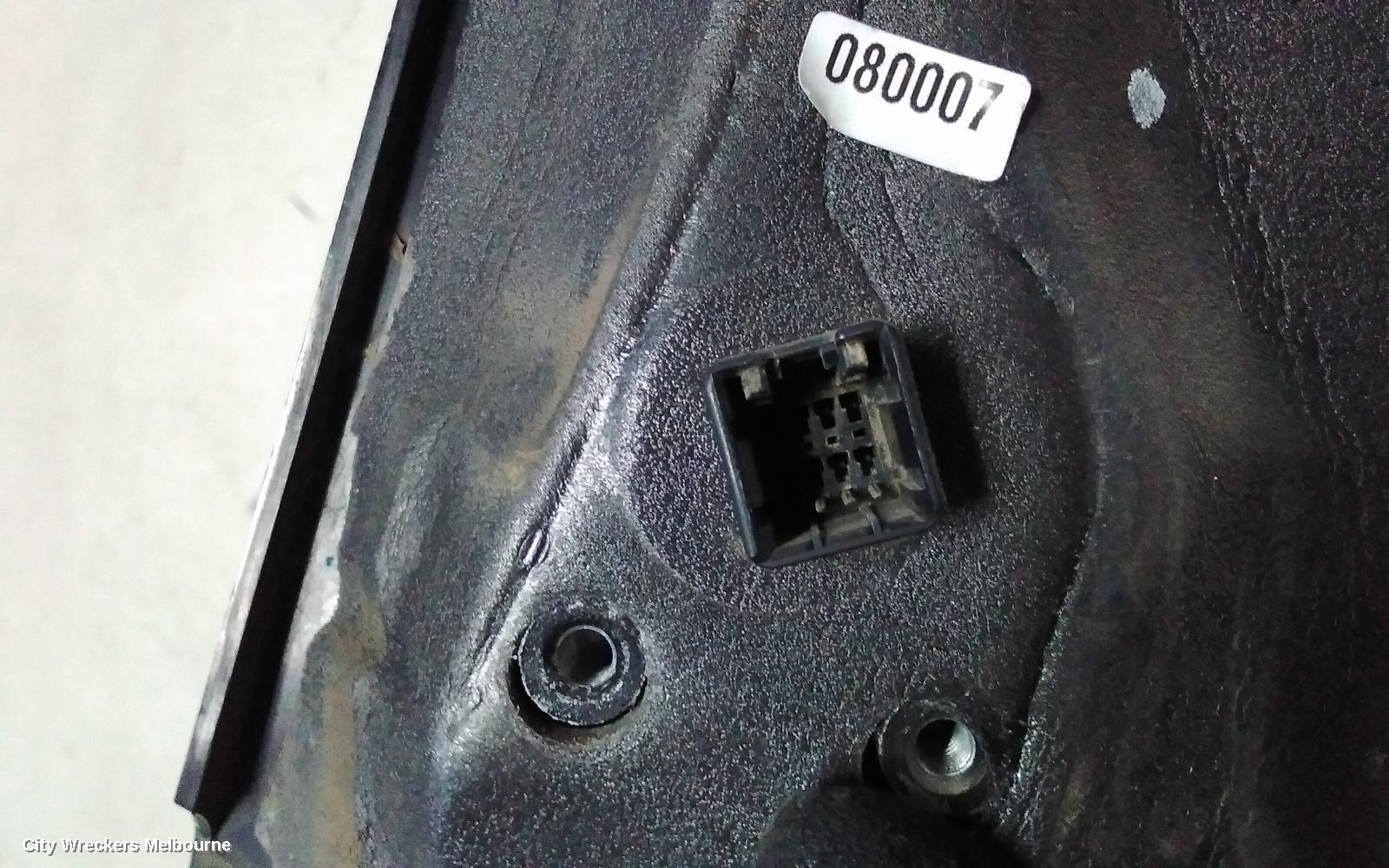 HYUNDAI GETZ LEFT DOOR MIRROR, TB, 3DR/5DR HATCH, POWER, COLOUR CODED, 09/2002 - 09/2011 - Image 3