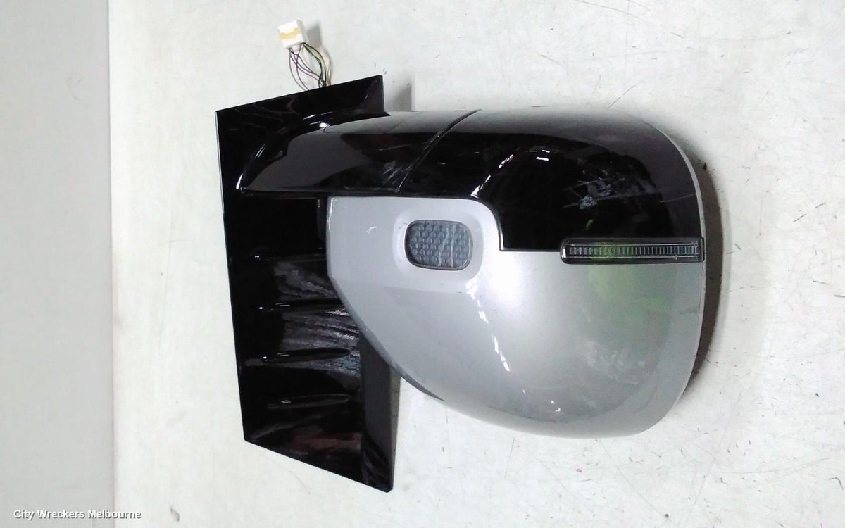 HYUNDAI STARIA RIGHT DOOR MIRROR, US4, COLOUR CODED, AUTO POWER FOLD TYPE, HEATED TYPE, NON BLIND SPOT TYPE, 04/2021 ONWARDS - Image 3