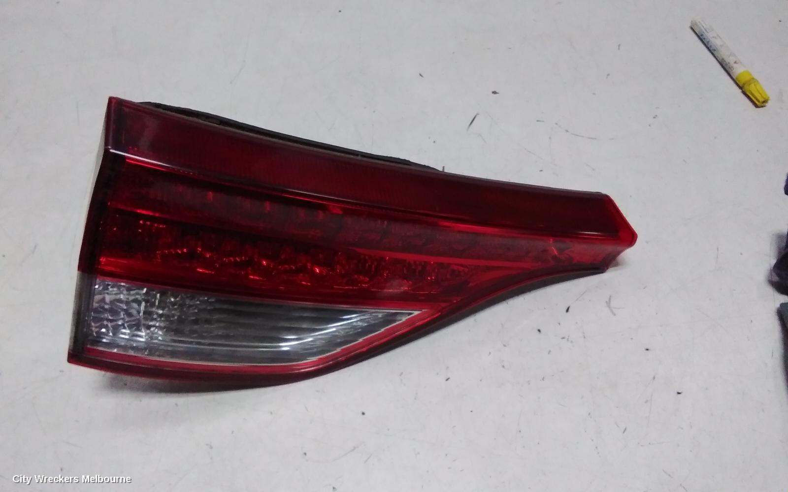 TOYOTA ESTIMA REAR GARNISH, TAILGATE LAMP (LH SIDE), XR50, RED/CLEAR, LENS# 28209, 09-19 (IMPORT) - Image 1