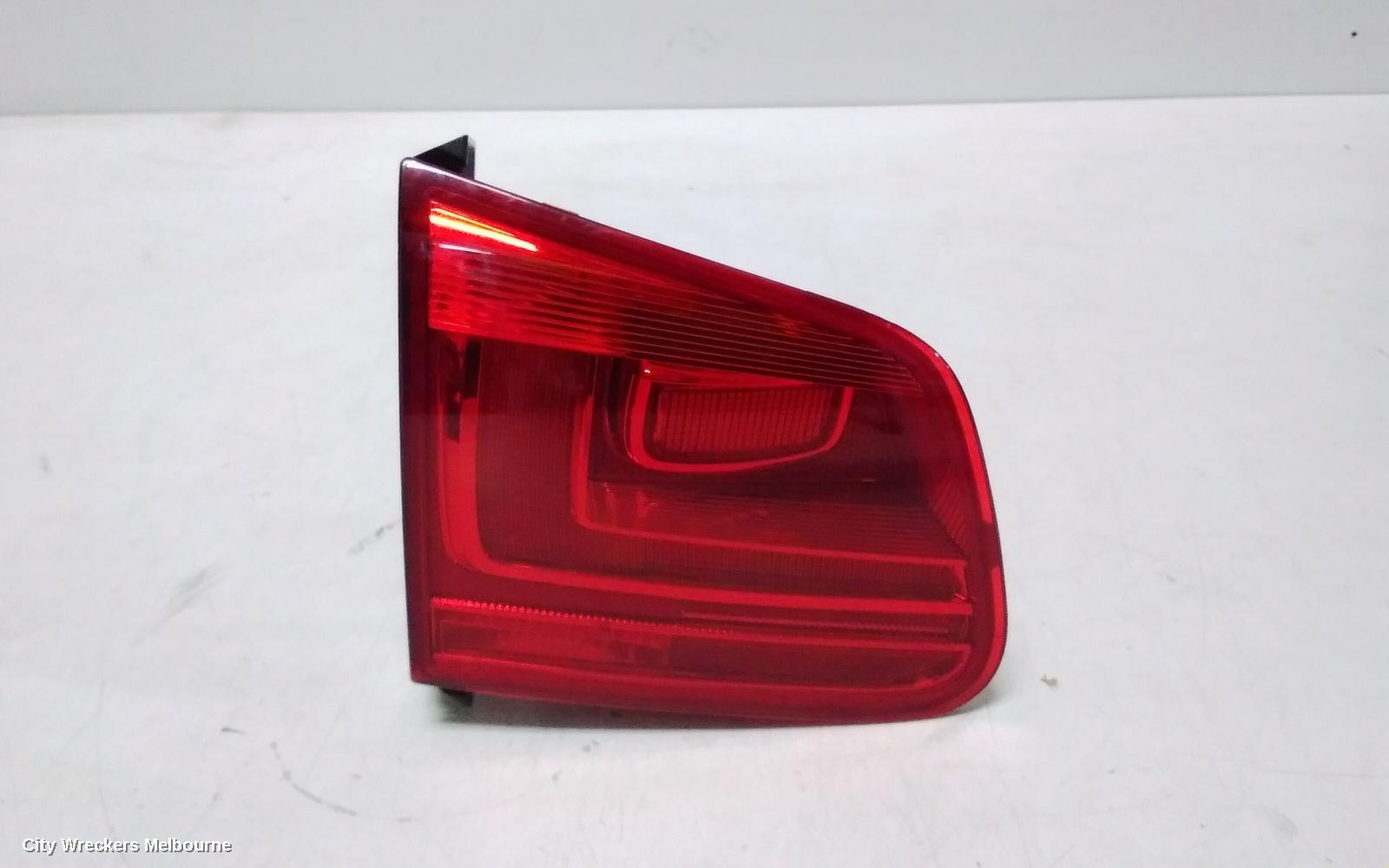 VOLKSWAGEN TIGUAN REAR GARNISH, TAILGATE LAMP (LH SIDE), 5N, 07/2011 - 08/2016 - Image 1