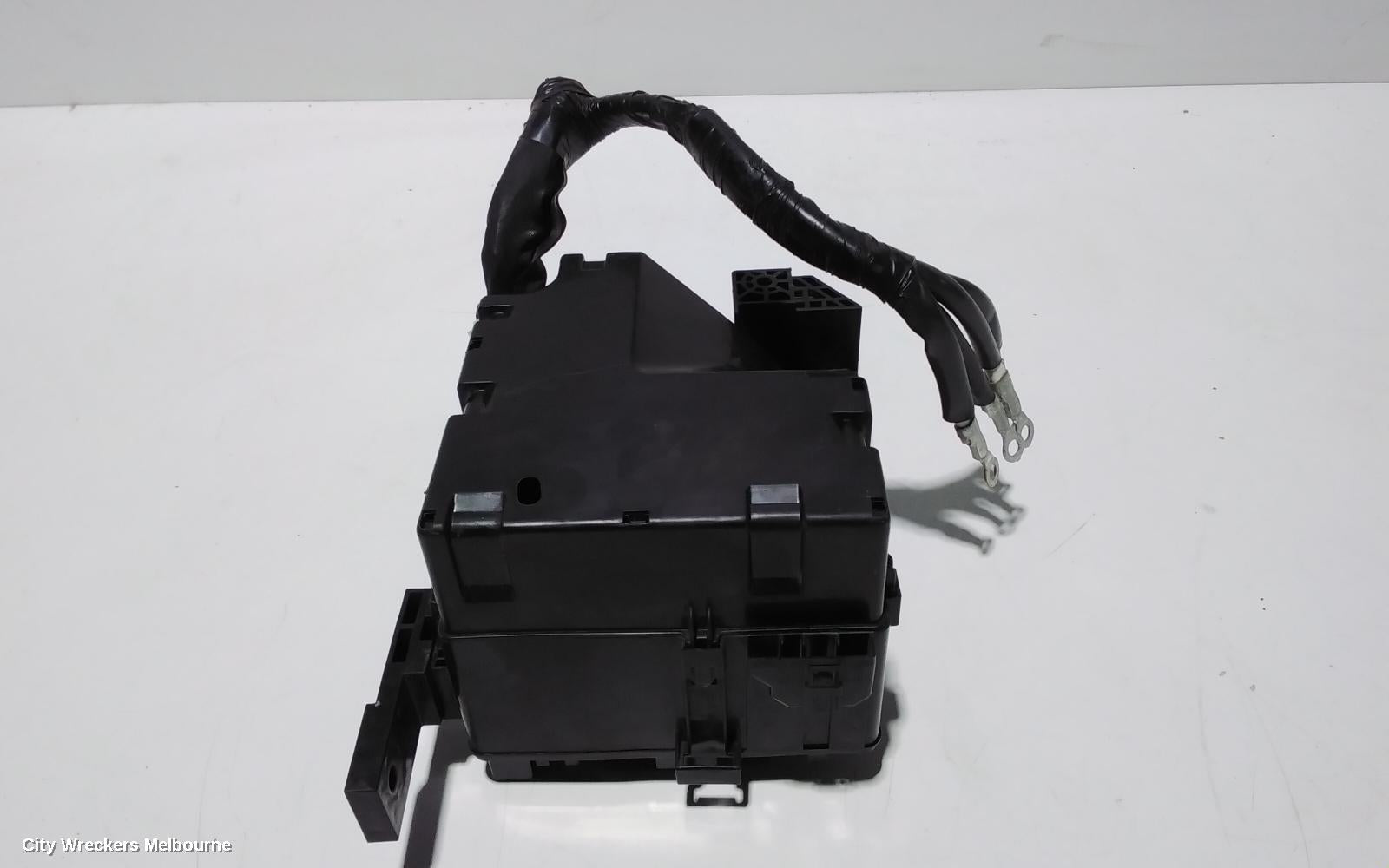 MITSUBISHI TRITON FUSE BOX, ENGINE BAY, DIESEL, 2.4, MQ, 04/2015 ONWARDS - Image 2