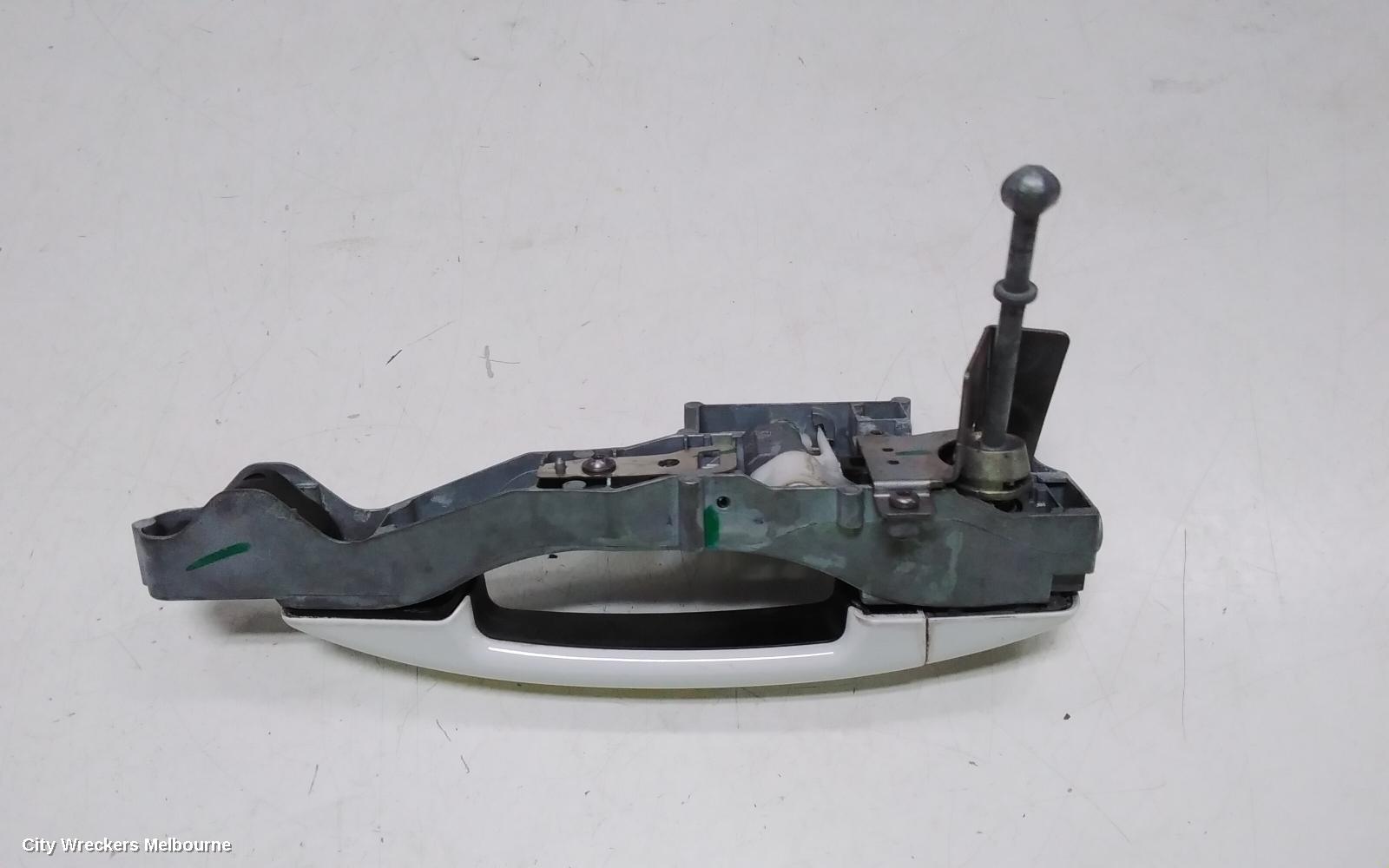 PEUGEOT 308 DOOR HANDLE, OUTER, RH FRONT, T7, HATCH/WAGON, 09/2007 - 12/2013 - Image 3
