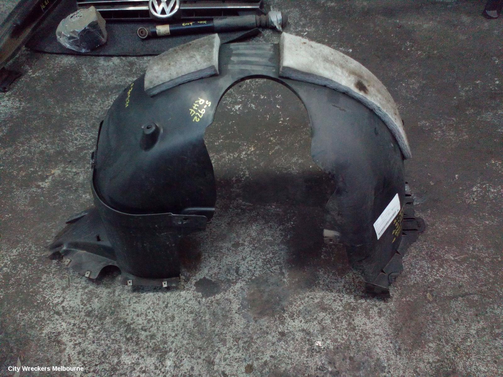 VOLKSWAGEN GOLF RIGHT GUARD LINER, GEN 6, HATCH/CABRIO, 12/2008 - 01/2016 - Image 1