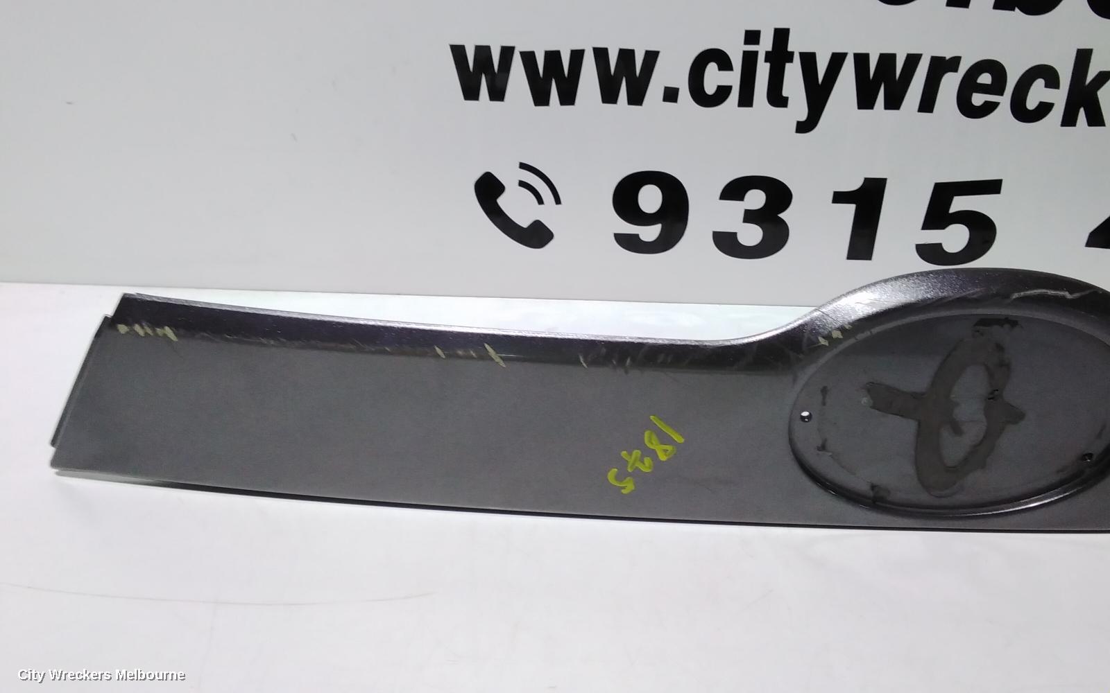 TOYOTA KLUGER REAR GARNISH, TAILGATE GARNISH (CENTRE), GX/GXL, NON POWER TAILGATE TYPE, GSU50/GSU55, 03/2014 - 02/2021 - Image 3