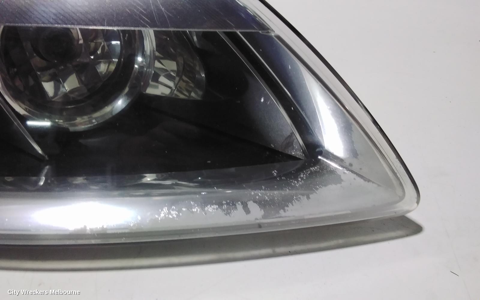 AUDI Q7 RIGHT HEADLAMP, 4L, XENON, ADAPTIVE TYPE, 09/2006 - 09/2009 - Image 3