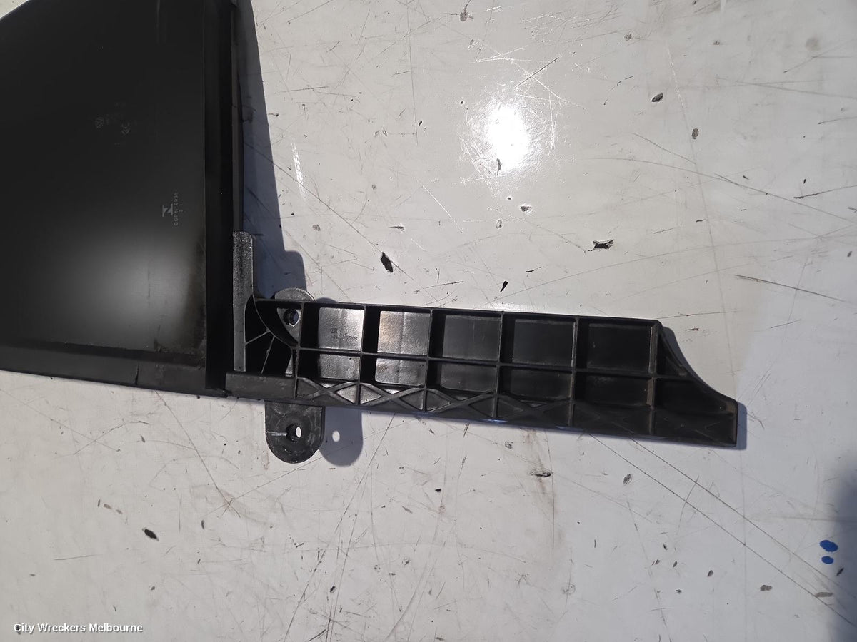 VOLKSWAGEN TIGUAN LEFT REAR 1/4 DOOR GLASS, 5NA, 06/2016 - 02/2024 - Image 3