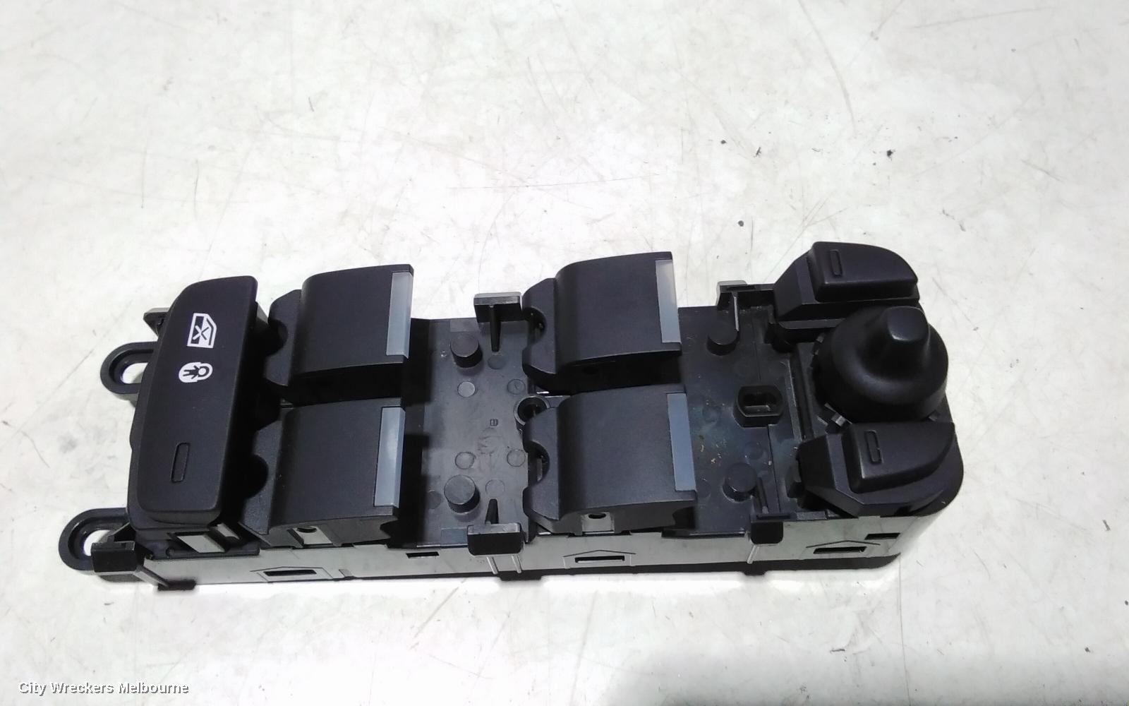 LAND ROVER DISCOVERY SPORT PWR DR WIND SWITCH, RH FRONT (MASTER SWITCH), L550, 01/2015 ONWARDS - Image 2