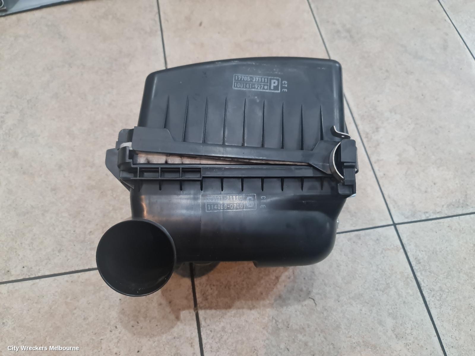 TOYOTA COROLLA AIR CLEANER/BOX, AIR CLEANER, ZRE182R, HATCH, 10/2012 - 06/2018 - Image 2