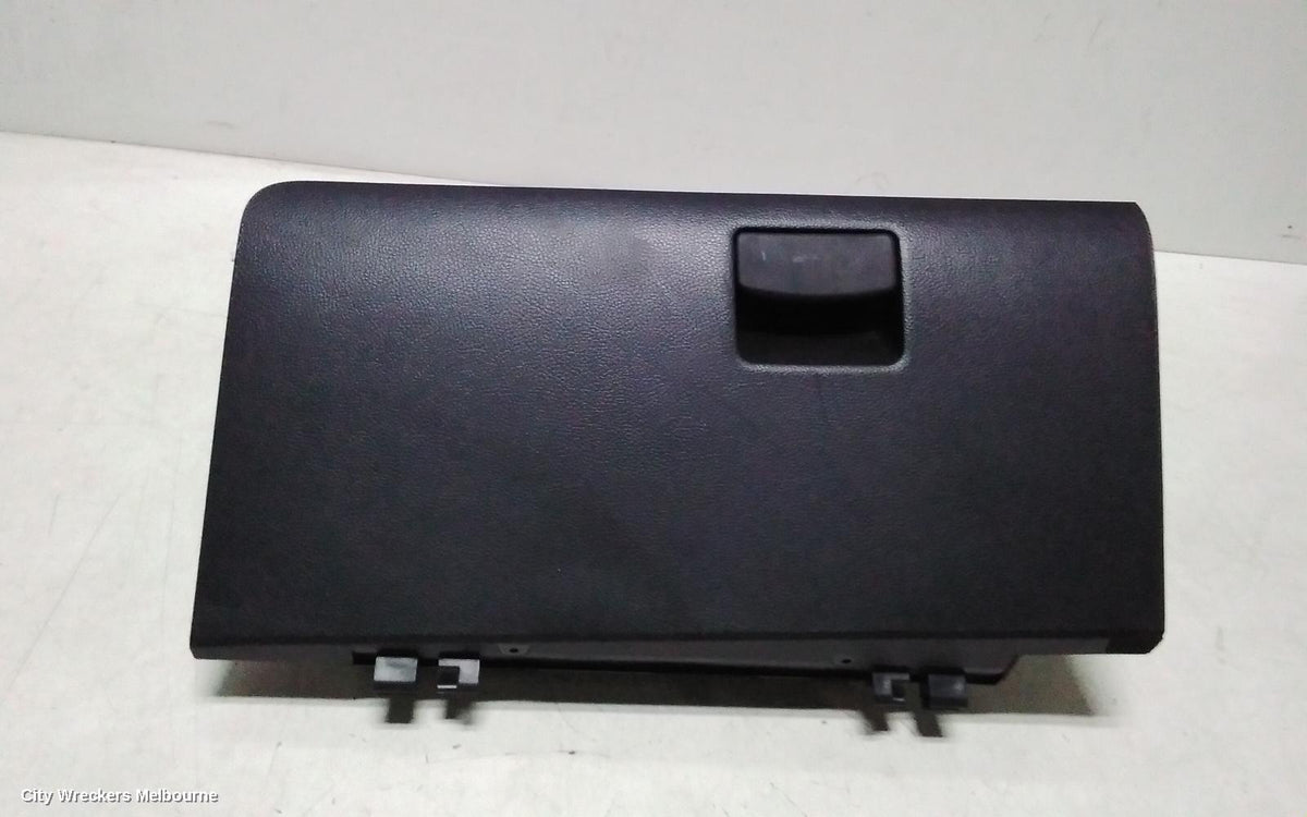 SUBARU LEVORG GLOVE BOX, V1, 05/2016 - 12/2020 - Image 2