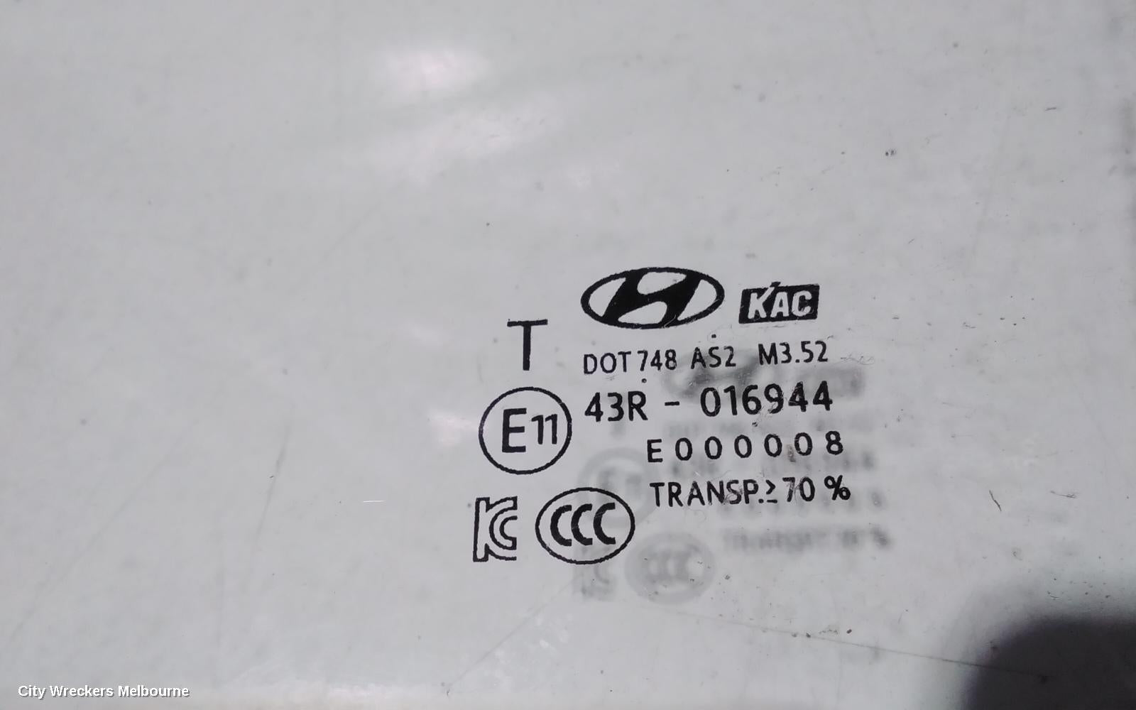 HYUNDAI SANTA FE LEFT REAR DOOR WINDOW, CLEAR TYPE, TM, 03/2018 ONWARDS - Image 2
