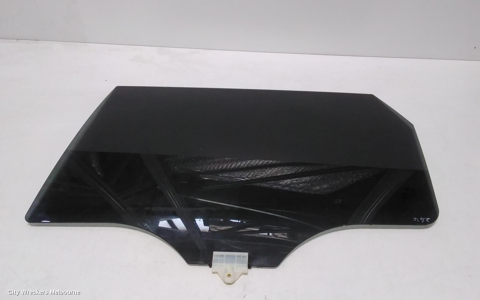 HYUNDAI SANTA FE LEFT REAR DOOR WINDOW, DARK TINT TYPE, TM, 03/2018 ONWARDS - Image 1