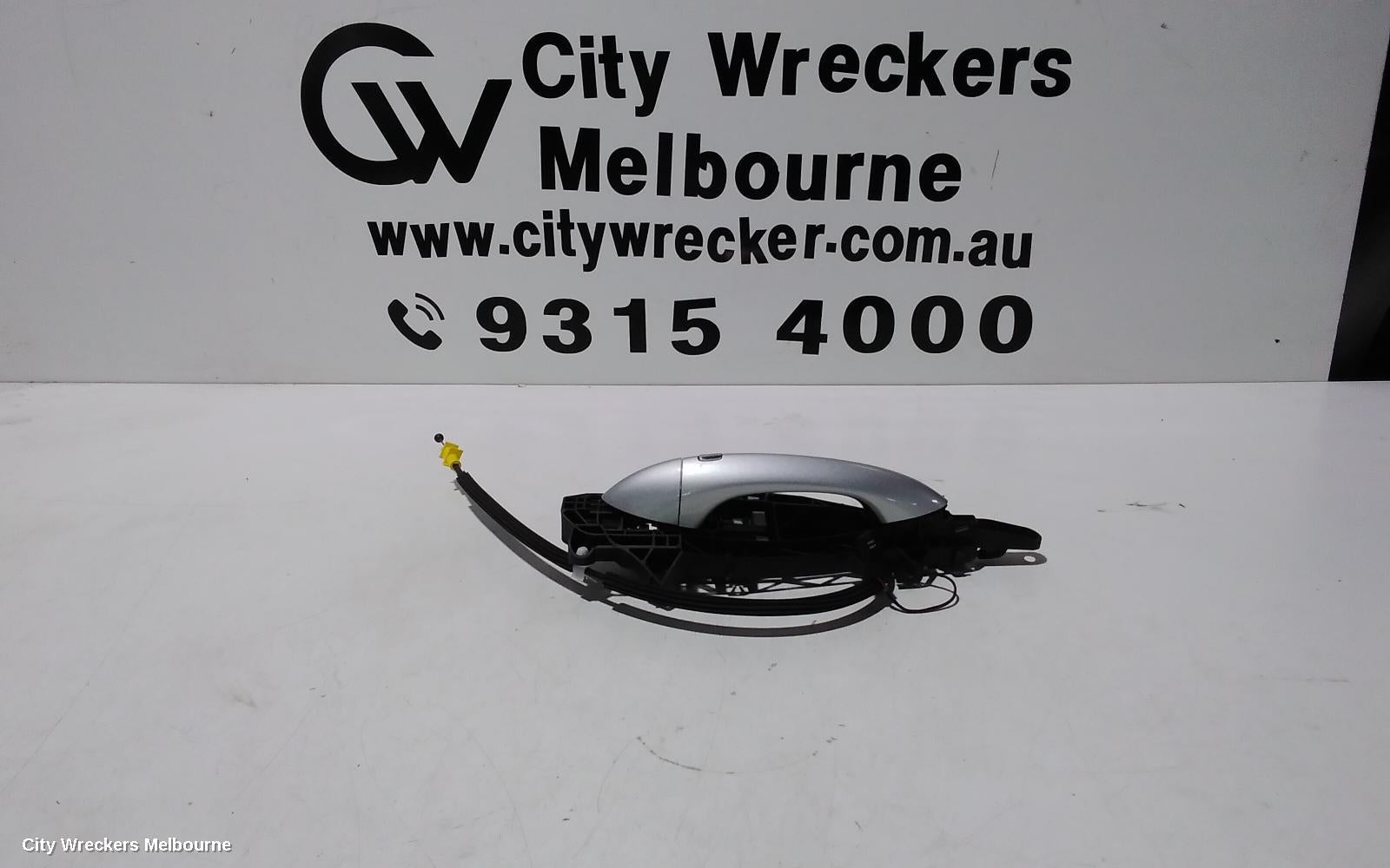 HOLDEN ASTRA DOOR HANDLE, OUTER, LH REAR, BK, 5DR HATCH, W/ KEYLESS ENTRY TYPE, 09/2016 ONWARDS - Image 3