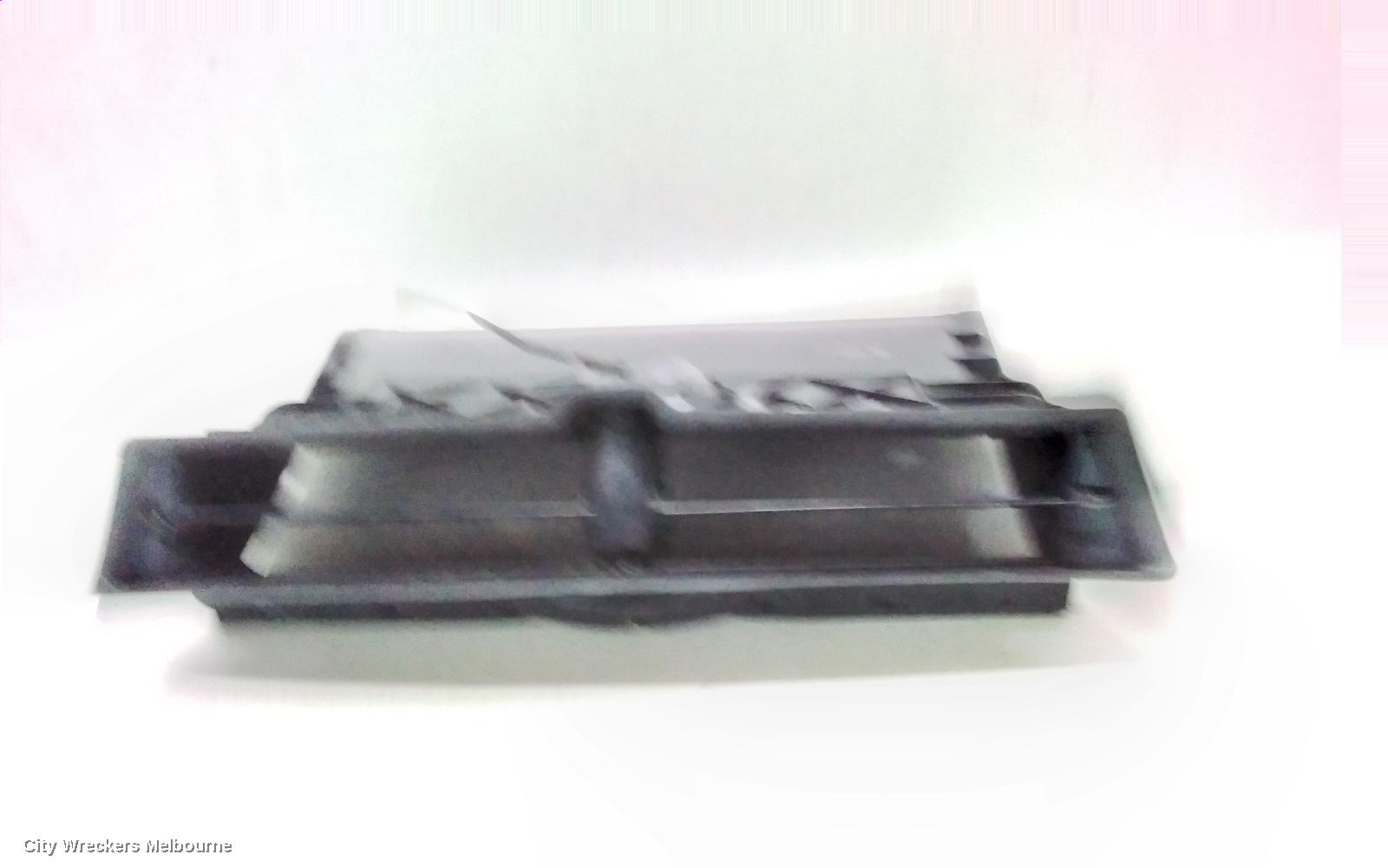 TESLA MODEL Y, 1ST GEN, 03/2022 ONWARDS, FRONT AIR SHUTTER INFRONT OF RADIATOR : 139868 - Image 3