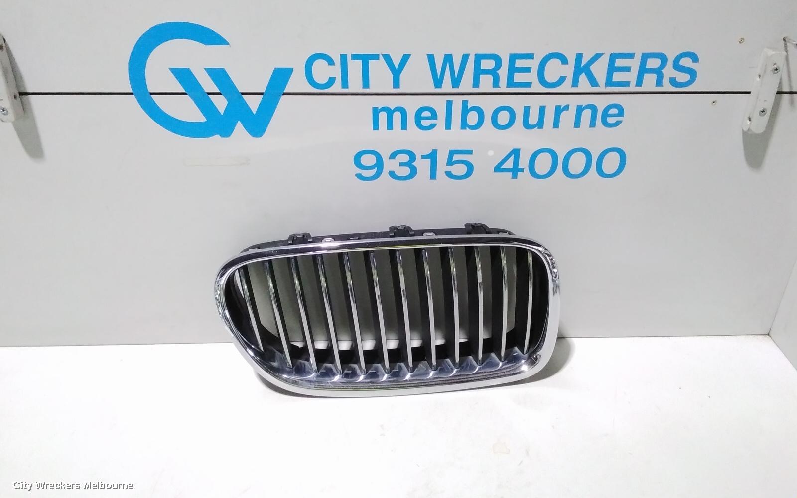 BMW 5 SERIES GRILLE, RADIATOR GRILLE (RH SIDE), F10/F11, SEDAN/WAGON, 05/2010 - 01/2017 - Image 1