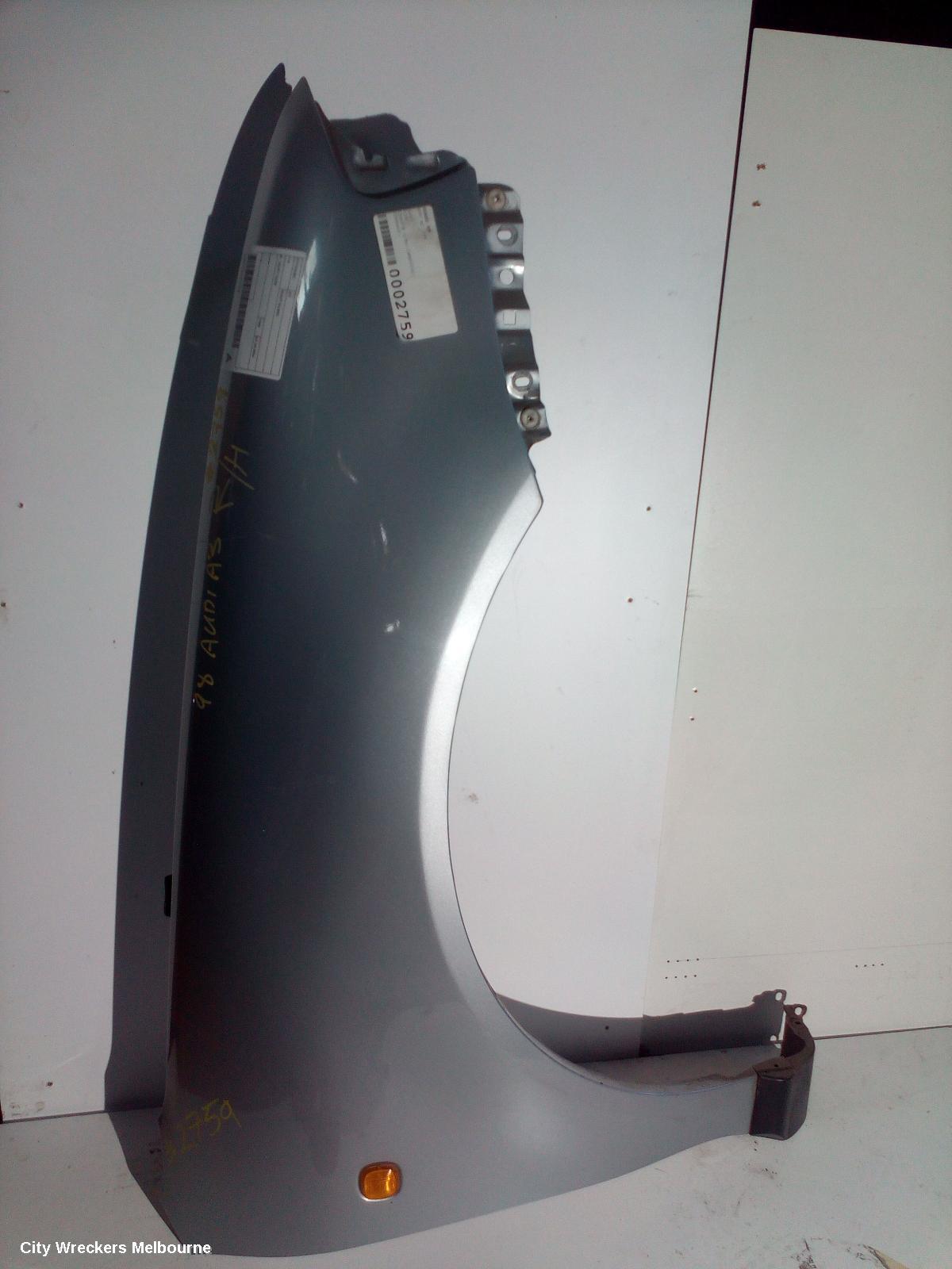 AUDI A3 RIGHT GUARD, 8L, 05/1997 - 10/2000 - Image 1