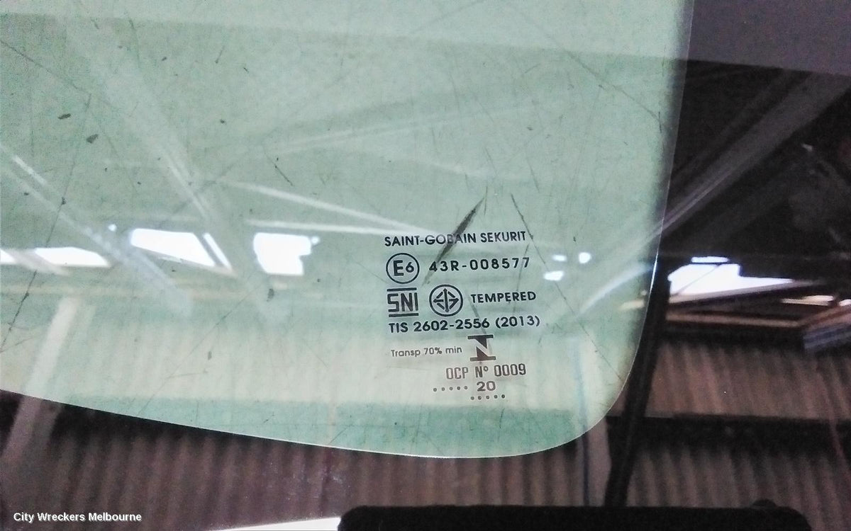 MITSUBISHI PAJERO RIGHT REAR SIDE GLASS, PRIVACY GLASS TYPE, QE, PAJERO SPORT, 10/2015 ONWARDS - Image 3