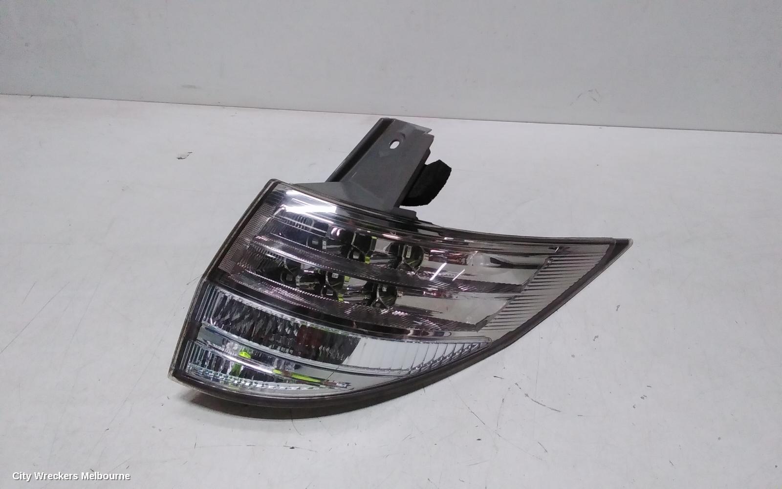 TOYOTA ESTIMA RIGHT TAILLIGHT, XR50, CLEAR, LENS# 28-196, 05-19 (IMPORT) - Image 1