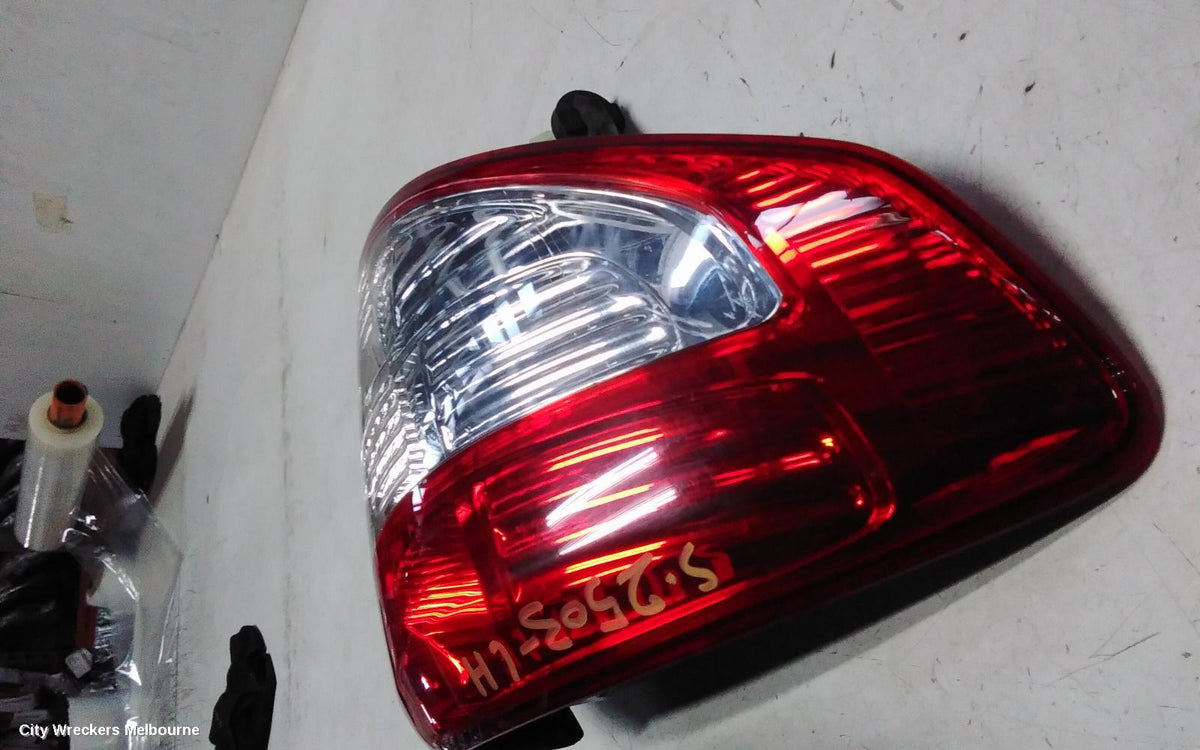 SUZUKI SX4 LEFT TAILLIGHT, HATCH, 02/2007 - 01/2014 - Image 3