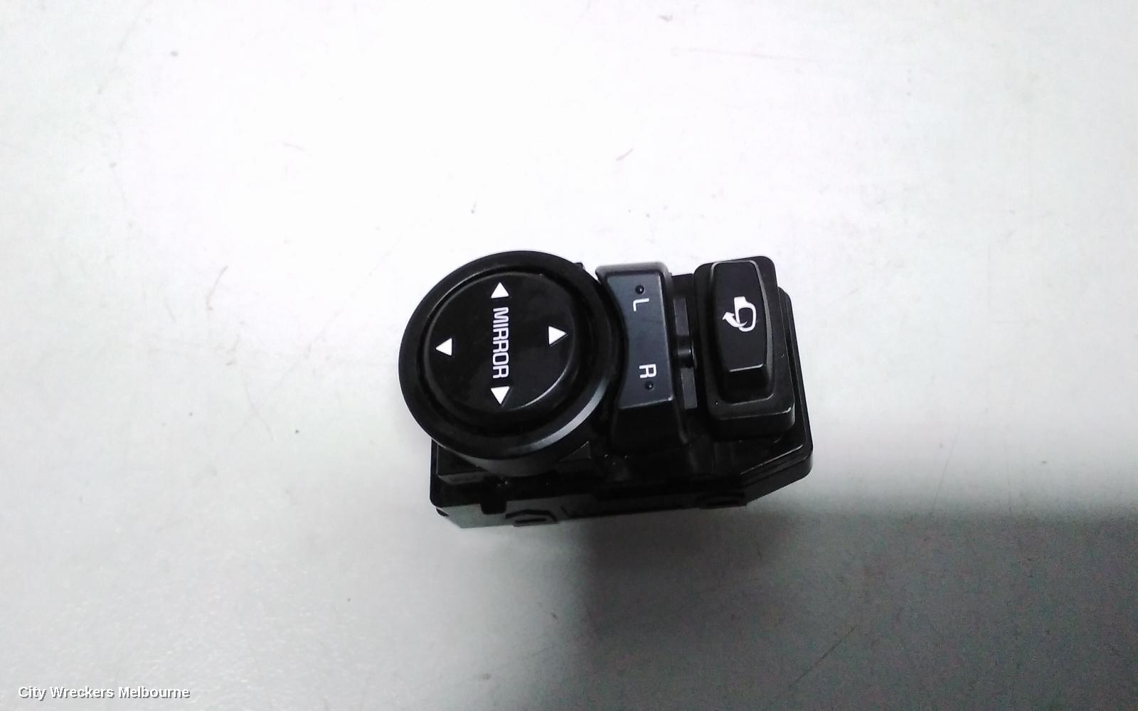 KIA PICANTO, JA, 05/2017 ONWARDS, MIRROR SWITCH: 68383 - Image 1