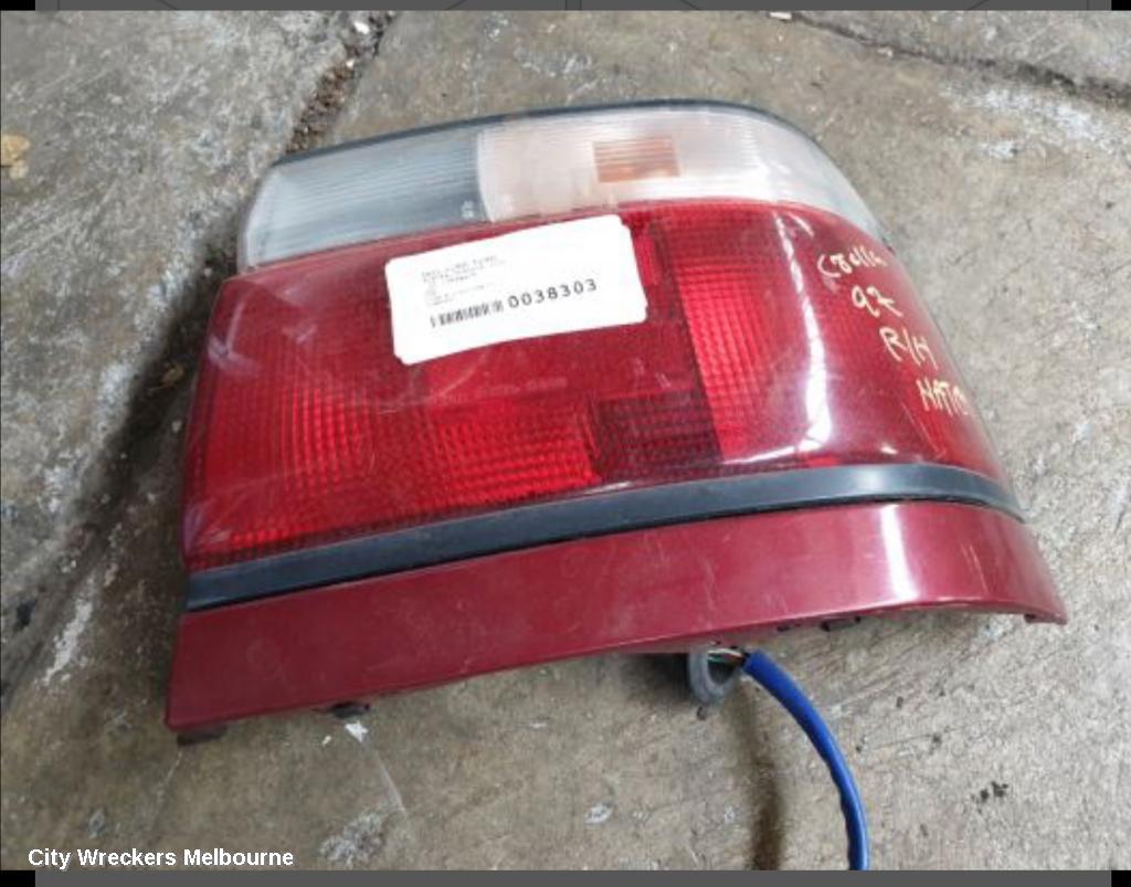 TOYOTA COROLLA RIGHT TAILLIGHT, AE101, HATCH, LENS# 12-368, 05/1992 - 06/1996 - Image 1