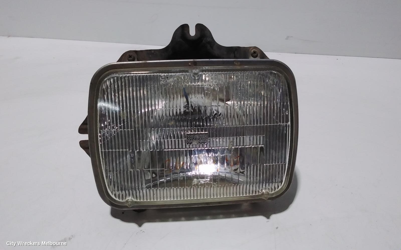 TOYOTA HILUX LEFT HEADLAMP, HALOGEN, 09/1997 - 03/2005 - Image 1