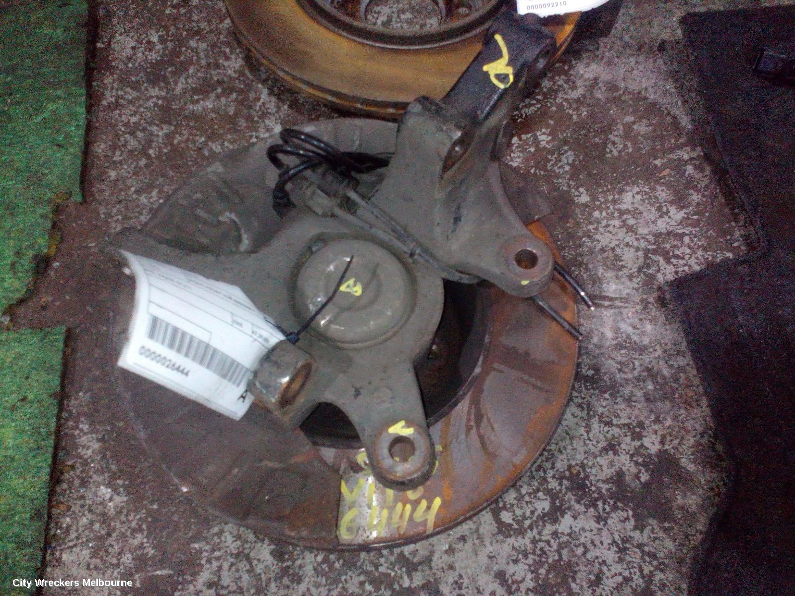 MERCEDES VITO RIGHT FRONT HUB ASSEMBLY, 639, 04/2004 - 01/2011 - Image 2