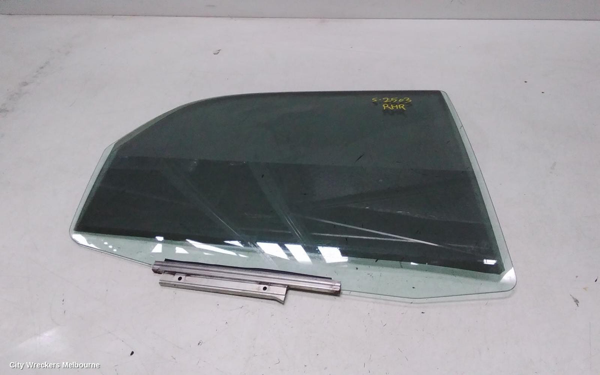 SUZUKI SX4 RIGHT REAR DOOR WINDOW, HATCH, 01/2007 ONWARDS 01/2014 - Image 1