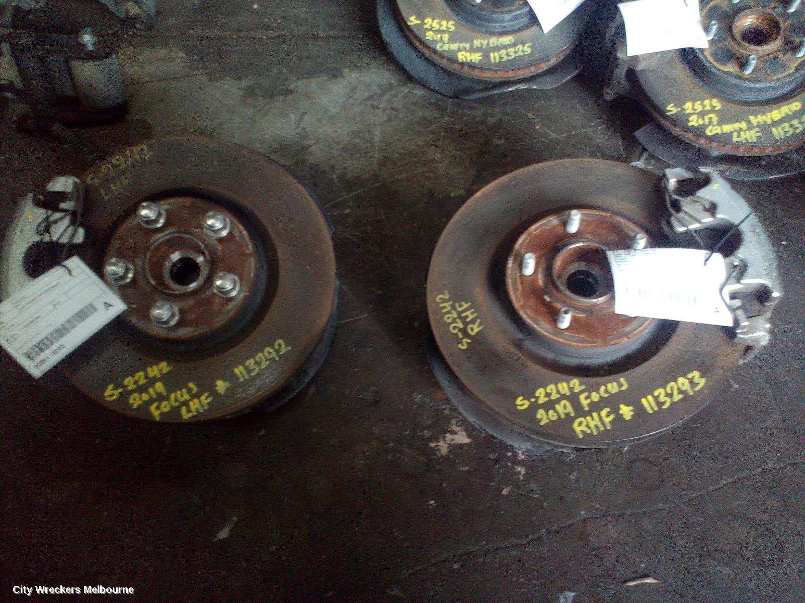FORD FOCUS RIGHT FRONT HUB ASSEMBLY, SA, 10/2018 ONWARDS - Image 3