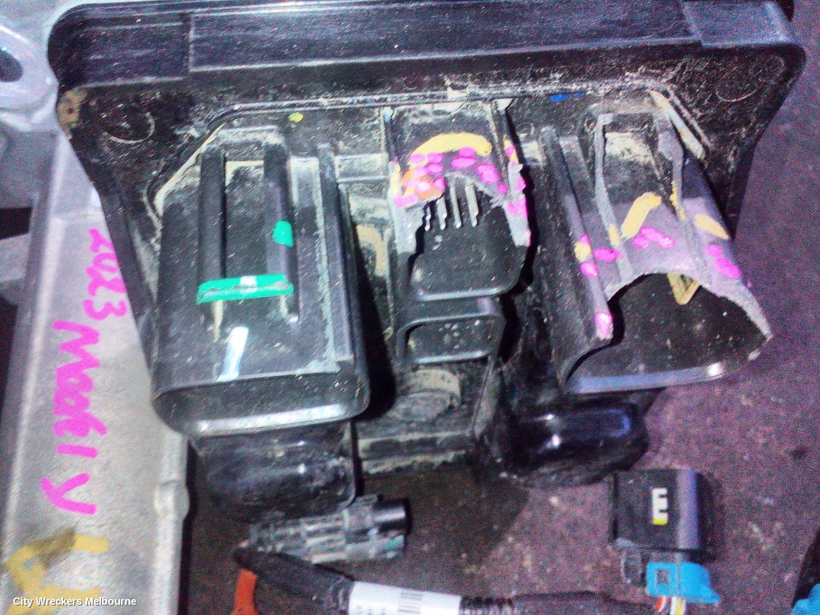 TESLA MODEL Y STEERING BOX/RACK, 1ST GEN, 03/2022 ONWARDS - Image 3