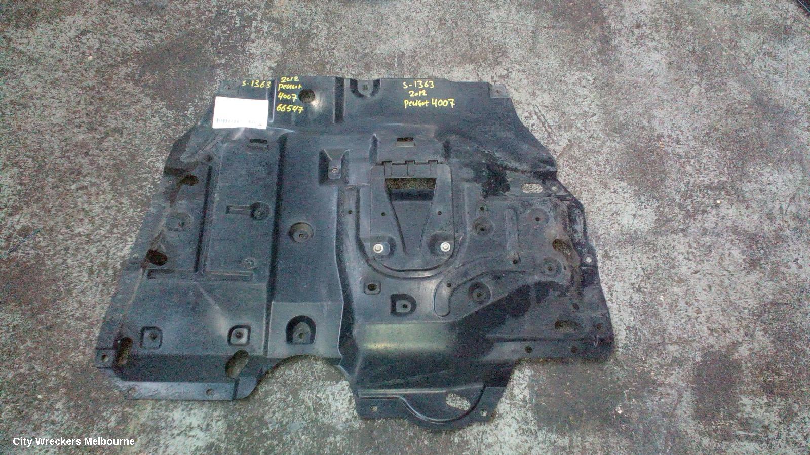 PEUGEOT 4007 LOWER ENGINE SPLASH TRAY - Image 1