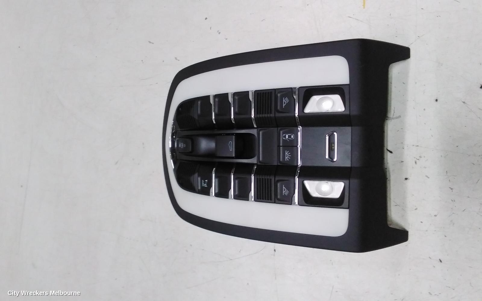 PORSCHE MACAN COURTESY LIGHT, 95B, 06/2014 - 12/2025 - Image 2