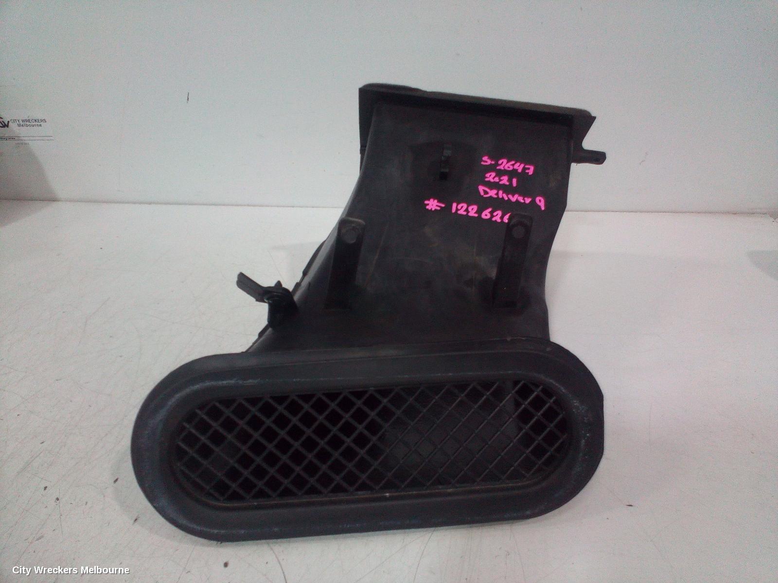 LDV DELIVER 9 AIR CLEANER DUCT/HOS, DIESEL, 2.0, AIR INTAKE HOSE (TURBO TO AIRBOX), 07/2020 ONWARDS - Image 1