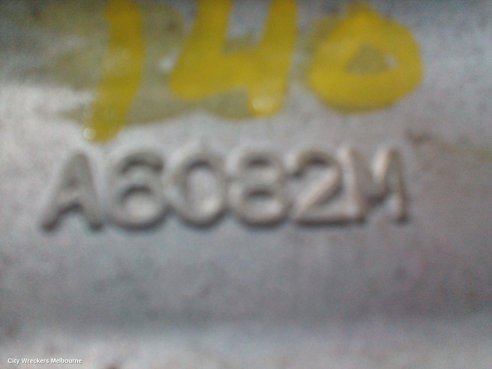 HYUNDAI I40 RIGHT FRONT LOWER CONTROL ARM, VF, 09/2011 - 05/2015 - Image 3
