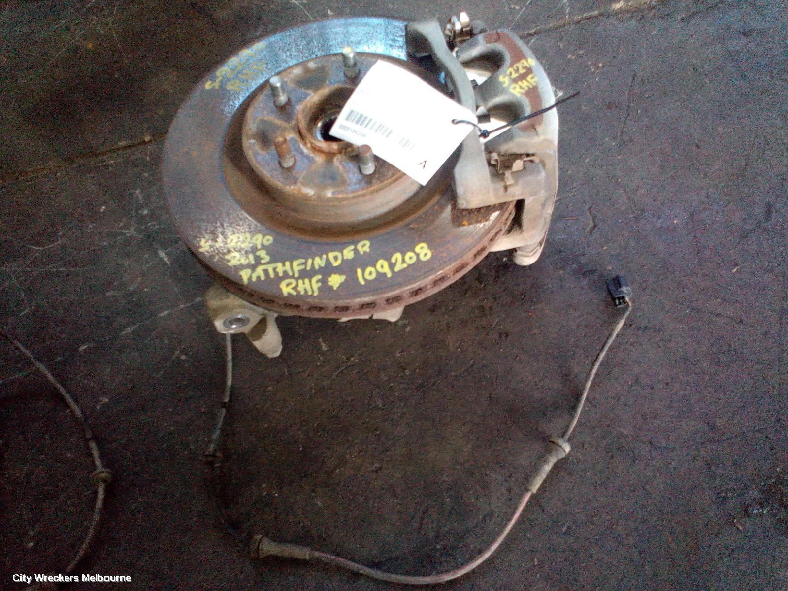 NISSAN PATHFINDER RIGHT FRONT HUB ASSEMBLY, R52, 06/2013 - 04/2021 - Image 2