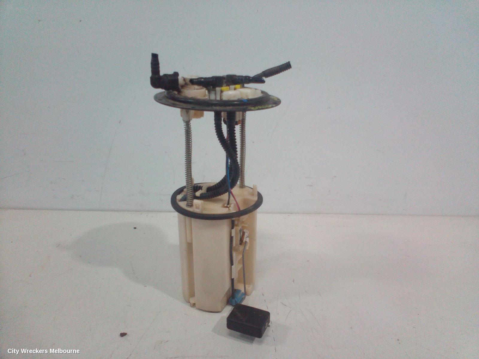 TOYOTA HIACE FUEL PUMP, PETROL, TRH/KDH, 03/2005 - 04/2019 - Image 2