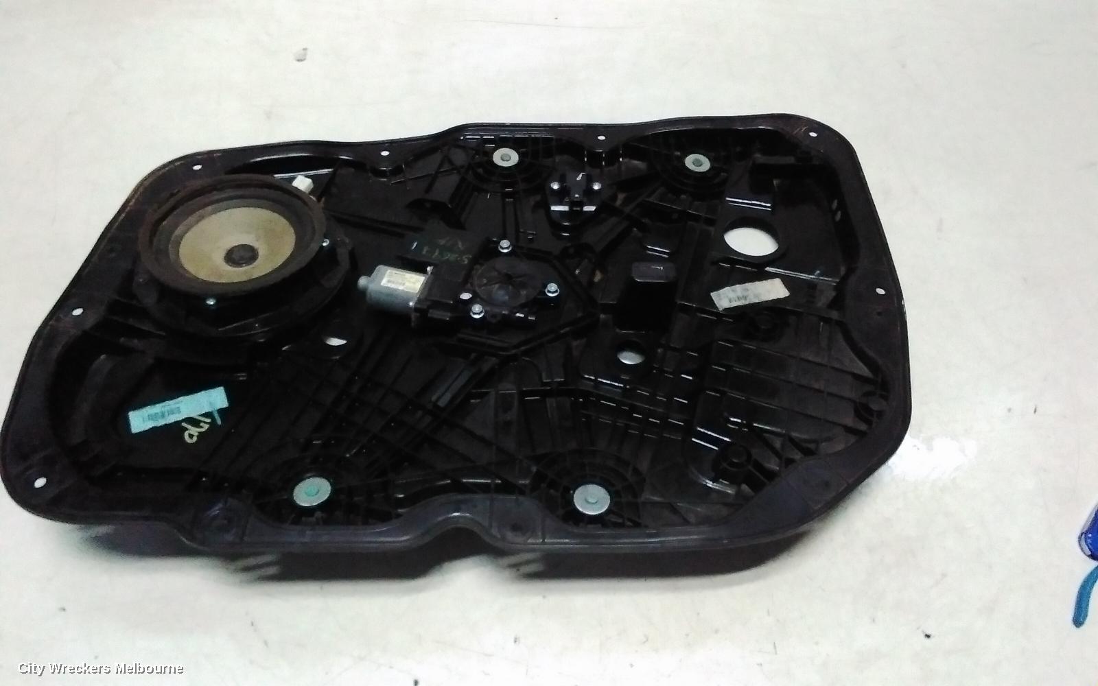 HYUNDAI GENESIS RIGHT FRONT WINDOW REG/MOTOR, DH, DOOR REG ASSY (REG AND MOTOR), 11/2014 - 01/2018 - Image 1